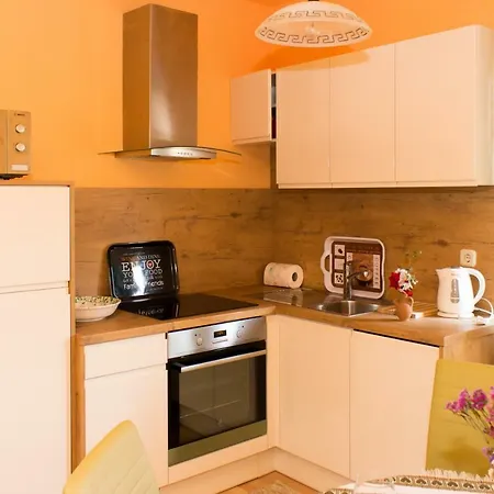 Apartmani Danja Kastela Exterior photo